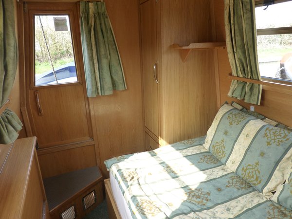  Front Cross Bed (unmade) 